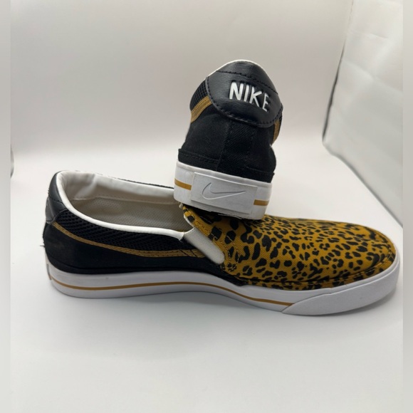Nike Court Legacy Slip On Womens Size 8 Sneakers Shoes Leopard DJ5938-001 - Picture 5 of 7
